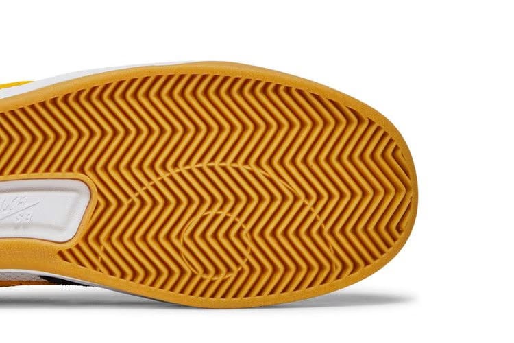 Adversary SB University Gold