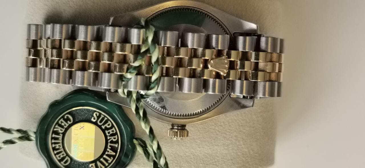 Rolex Oyster Perpetual 31 Cadran noir pierres précieuses Port et expertise offerts