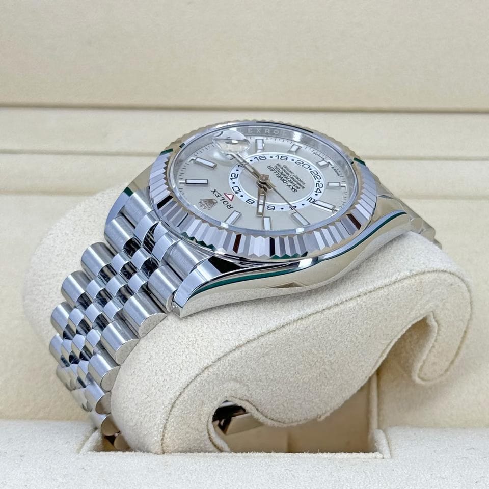 Rolex UNWORN 2026 White Dial Jubilee 336934-0004 Complete
