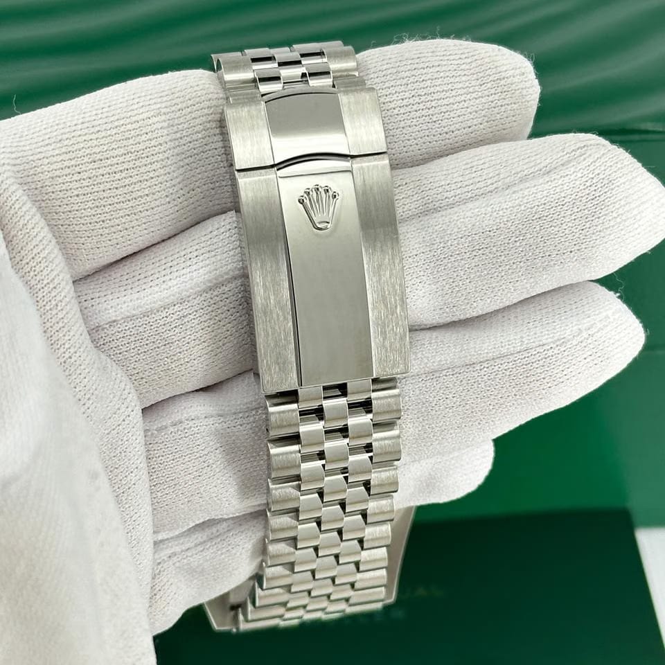 Rolex Unworn 2026 / 336934 New style box
