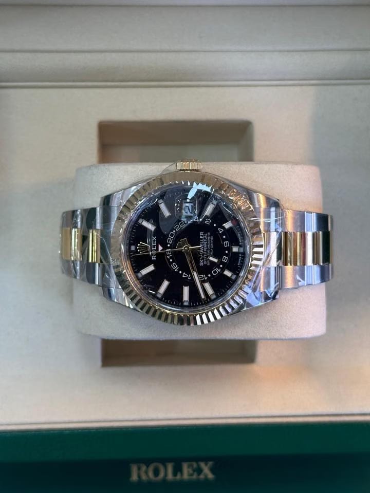 Rolex336933 Black Dial Two-Tone Yellow Gold Oyster Bracelet