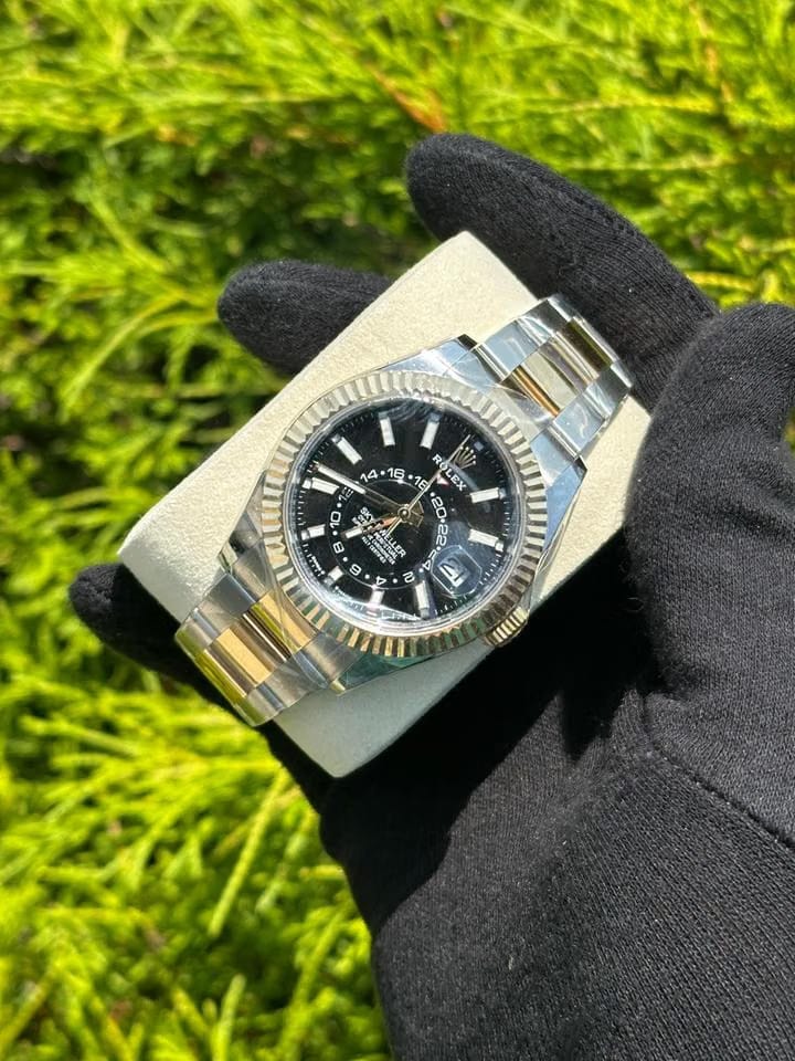 Rolex336933 Black Dial Two-Tone Yellow Gold Oyster Bracelet