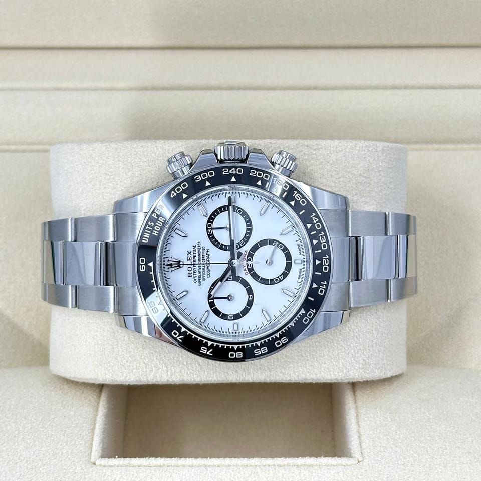 Rolex UNWORN 2026 Panda 126500ln-0001 Complete