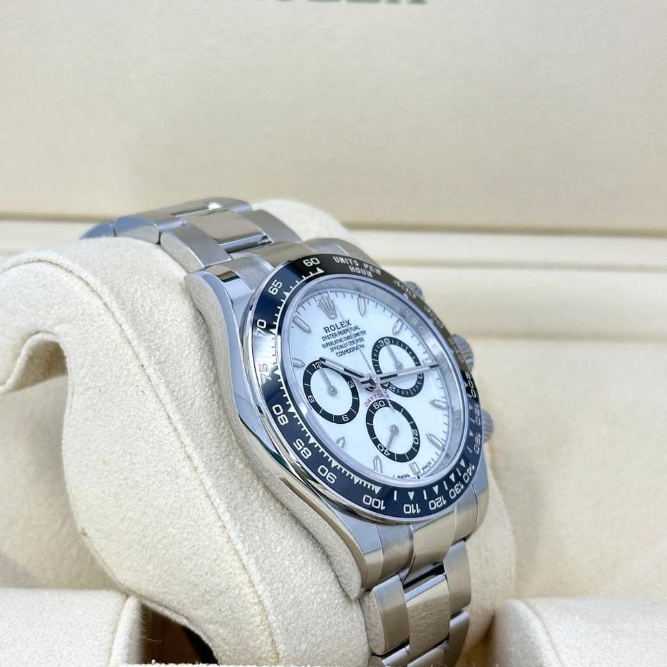 Rolex UNWORN 2026 Panda 126500ln-0001 Complete