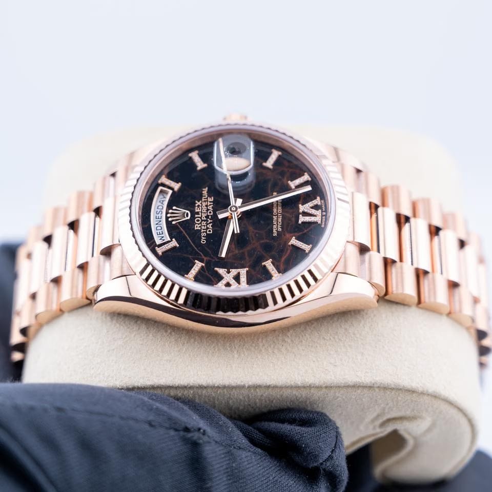 Rolex | Day-Date | 128235 | Rose gold | 36 x 43 mm | Rose gold | Gold | Automatic
