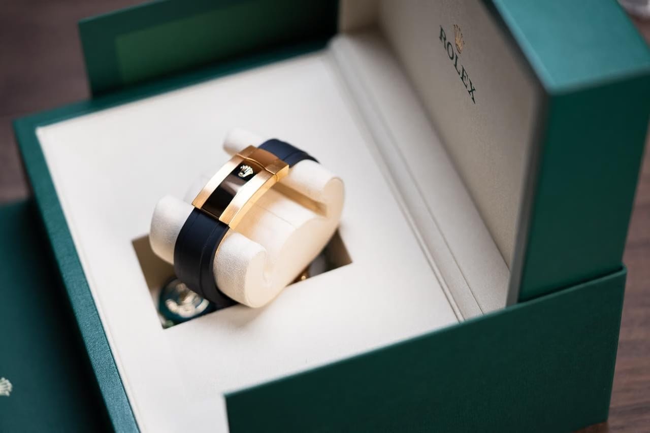 Rolex | Sky-Dweller | 336238 | Yellow gold | 42 mm | Rubber | Green | Automatic
