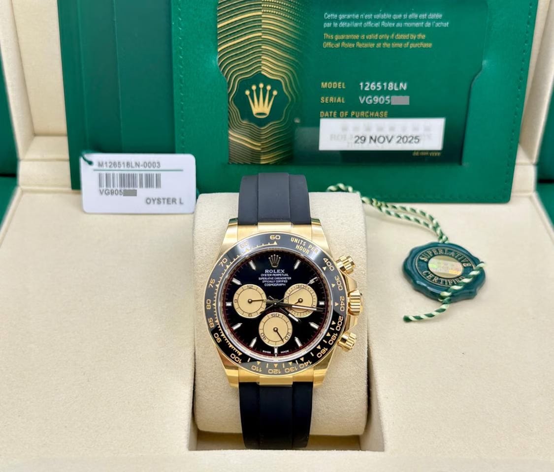 Rolex | Daytona | 126518LN | Yellow gold | 40 mm | Black