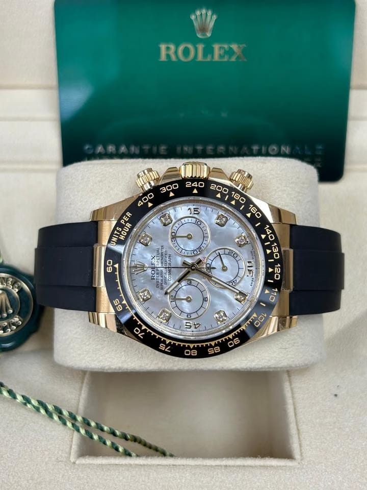 Rolex | Daytona | 116518LN | Yellow gold | 40 mm | Rubber | Mother of pearl | Automatic