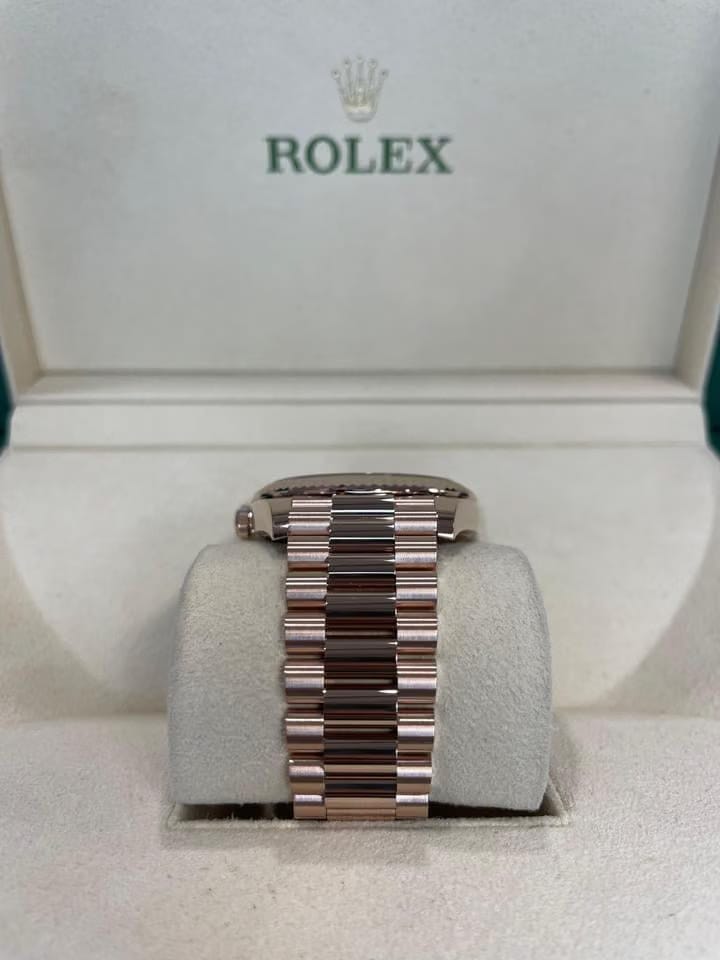 Rolex | Day-Date | 228235 | Rose gold | Rose gold | Brown | Automatic