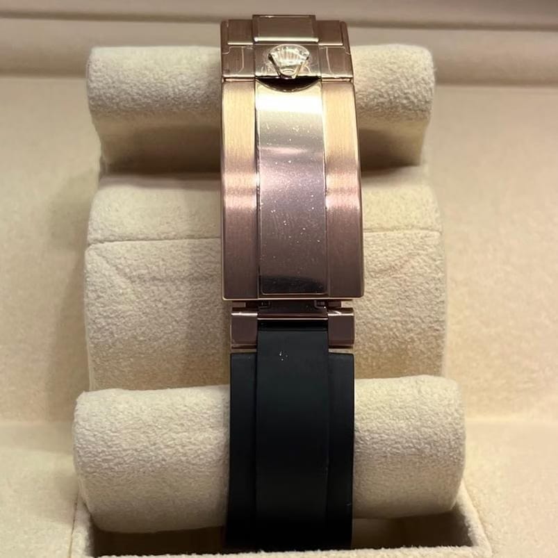 Rolex | Yacht-Master | 126655-0005 | Rose gold | 40 mm | Rubber | Silver | Automatic