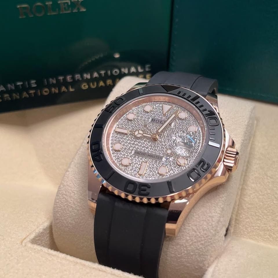 Rolex | Yacht-Master | 126655-0005 | Rose gold | 40 mm | Rubber | Silver | Automatic