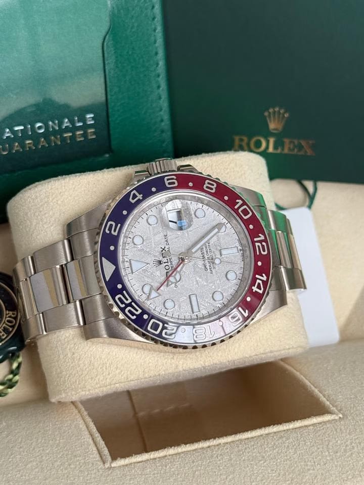 Rolex | GMT-Master II | 126719BLRO | White gold | 40 mm | White gold | Grey | Automatic