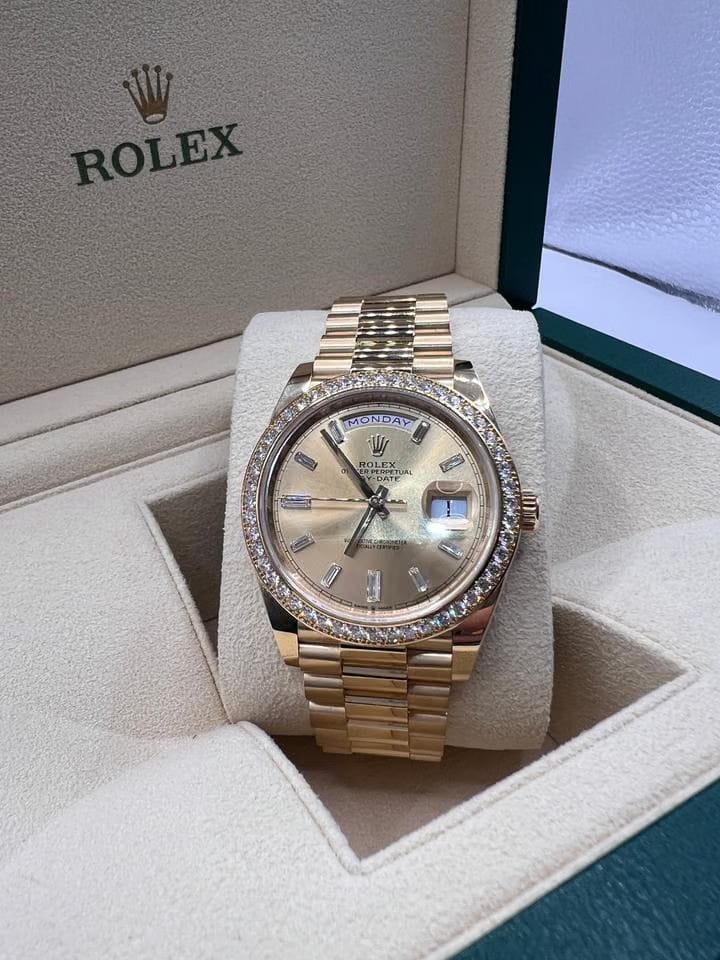 Rolex | Day-Date | 228348RBR | Yellow gold | 40 x 48 mm | Yellow gold | Gold | Automatic