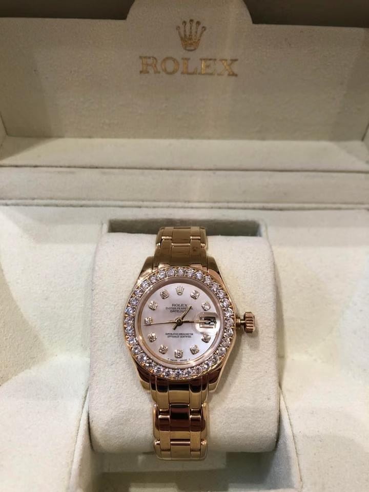 Rolex | Datejust | 69298 | Yellow gold | 29 mm | Yellow gold | Mother of pearl | Automatic