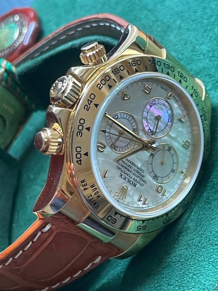 Rolex | Daytona | 116518 | Yellow gold | 40 mm | Crocodile skin | Mother of pearl | Automatic