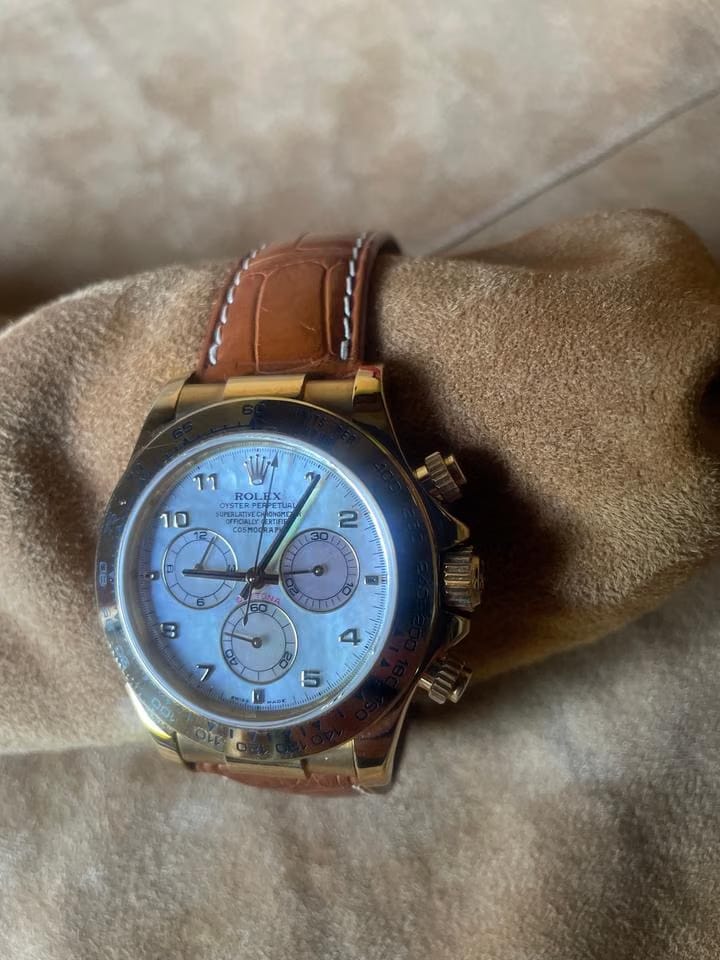Rolex | Daytona | 116518 | Yellow gold | 40 mm | Crocodile skin | Mother of pearl | Automatic