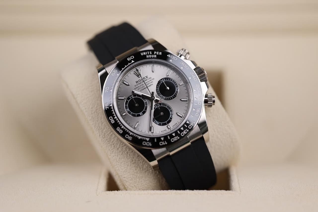 Rolex | Daytona | 126519LN-0006 | White gold | 40 mm | Rubber | Grey | Automatic
