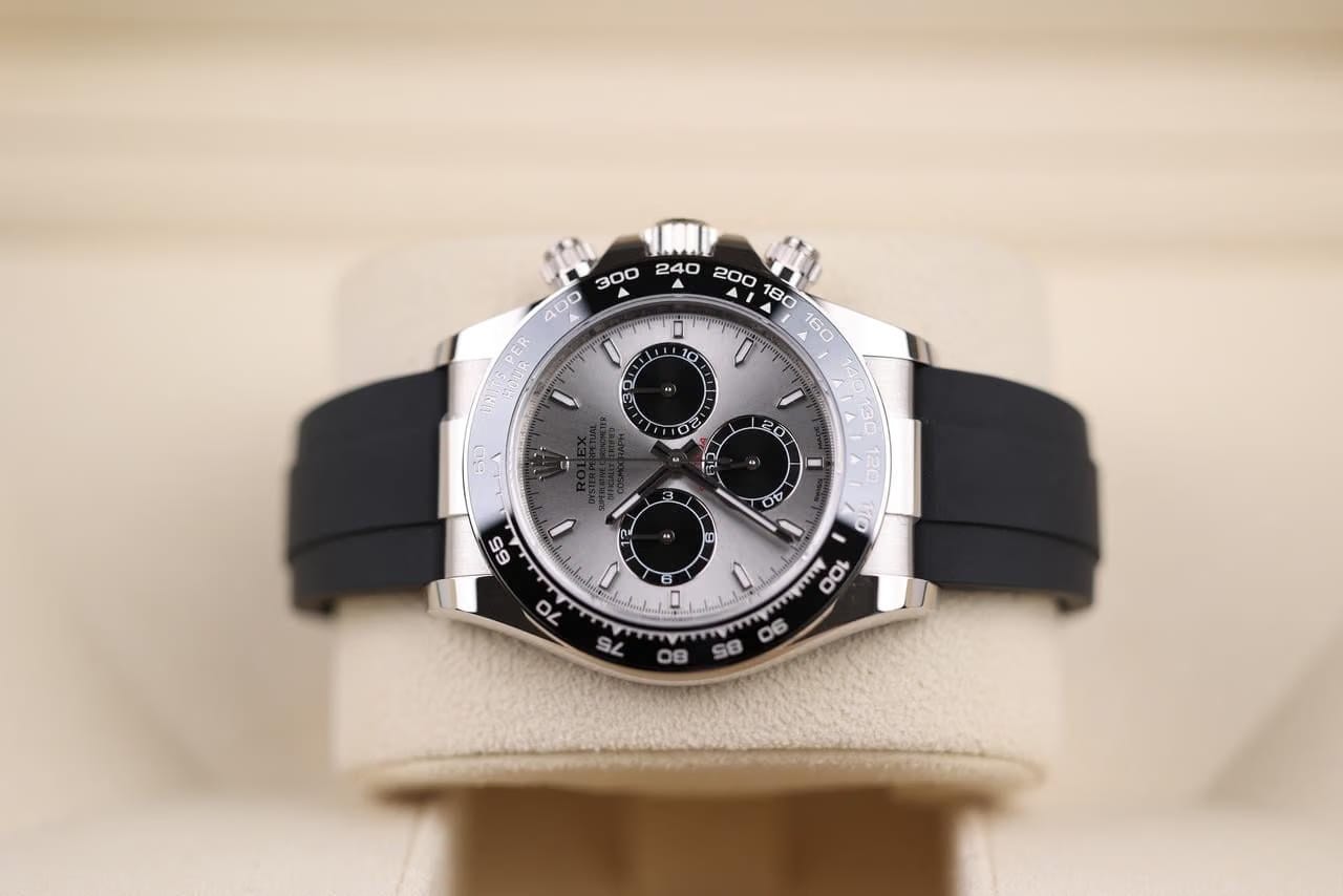 Rolex | Daytona | 126519LN-0006 | White gold | 40 mm | Rubber | Grey | Automatic