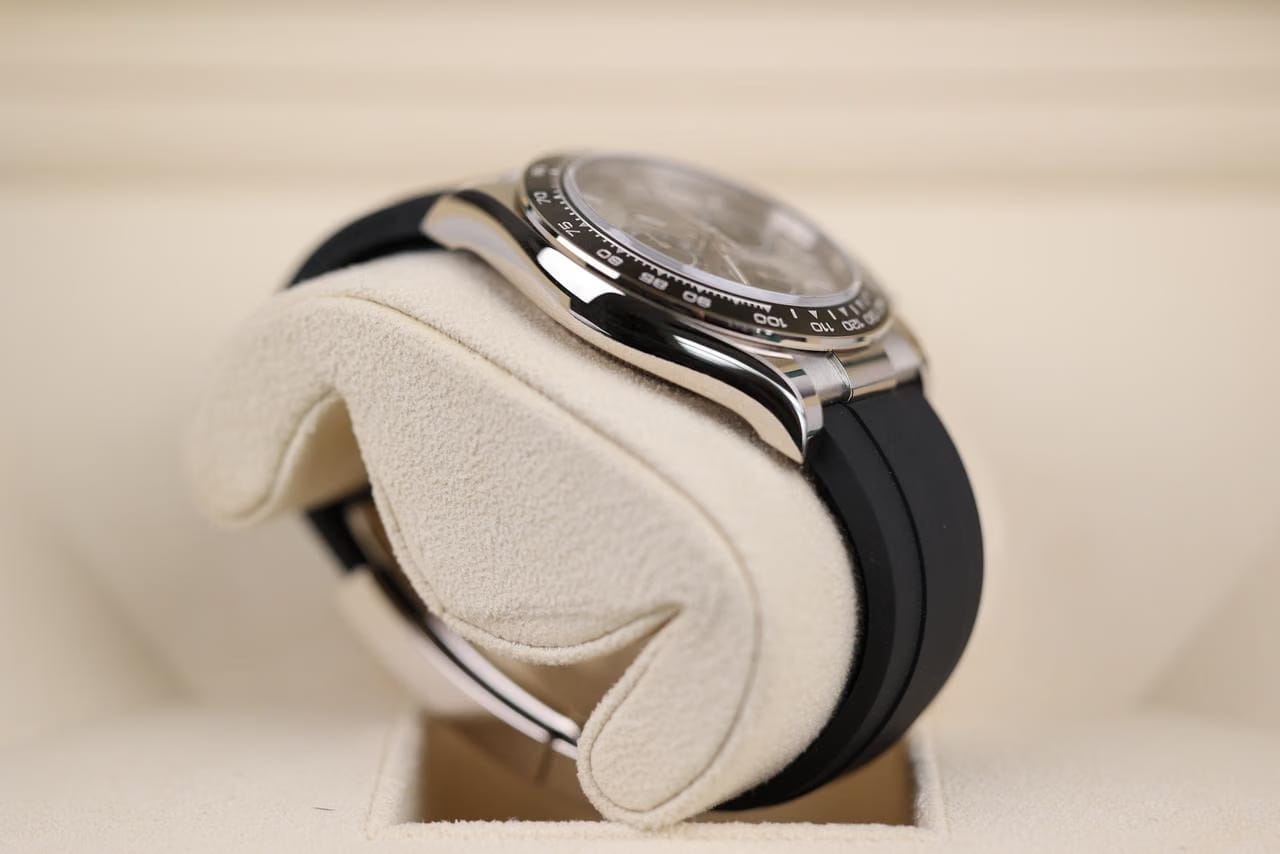 Rolex | Daytona | 126519LN-0006 | White gold | 40 mm | Rubber | Grey | Automatic