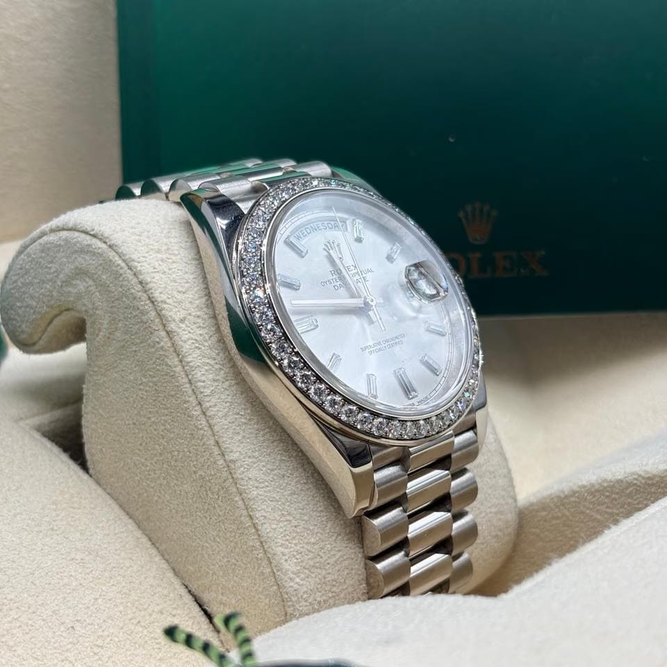Rolex | Day-Date | 228349RBR | White gold | 40 x 48 mm | White gold | Silver | Automatic