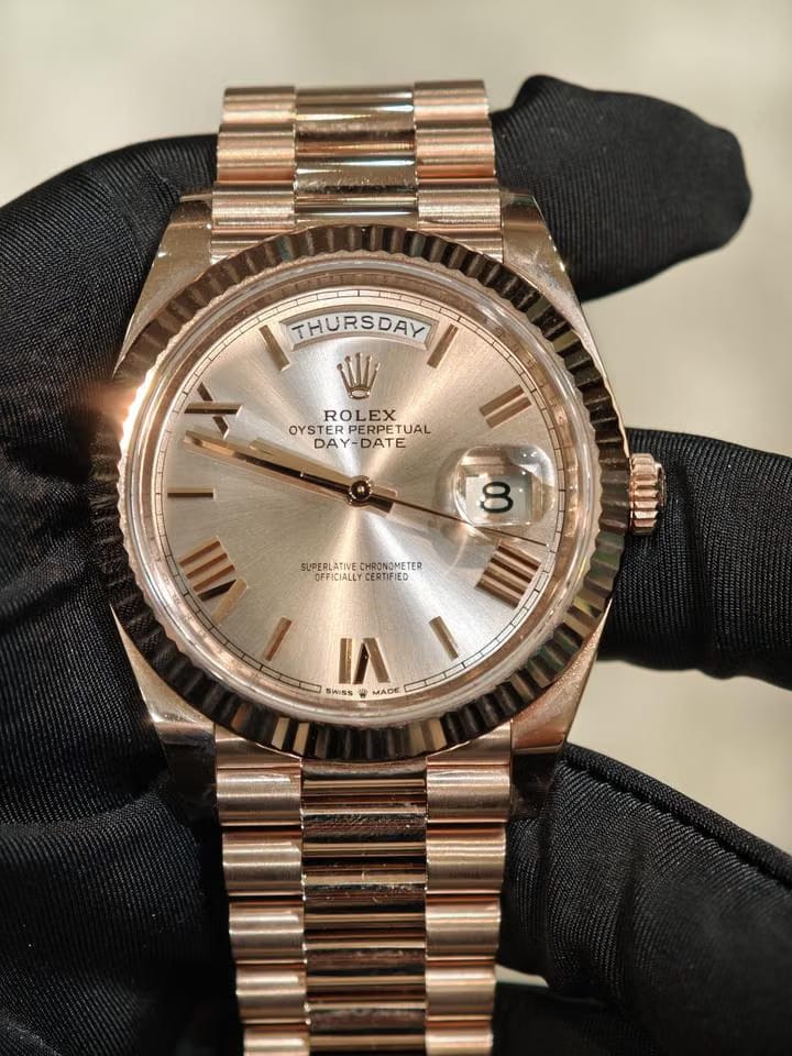 Rolex | Day-Date | 228235-0001 | Rose gold | Rose gold | Pink | Automatic
