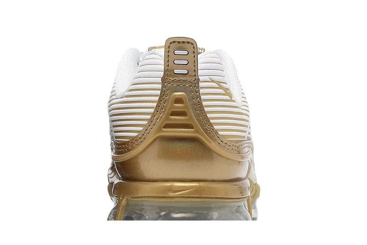 Wmns Air VaporMax 360 'White Metallic Gold'