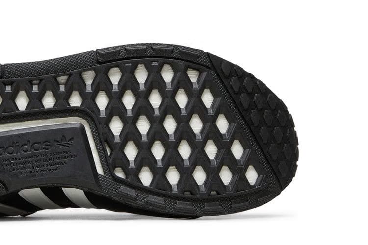NMD_R1 V3 Black Gold Metallic