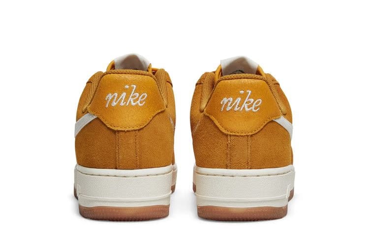 Wmns Air Force 1 '07 SE 'First Use - University Gold Gum'