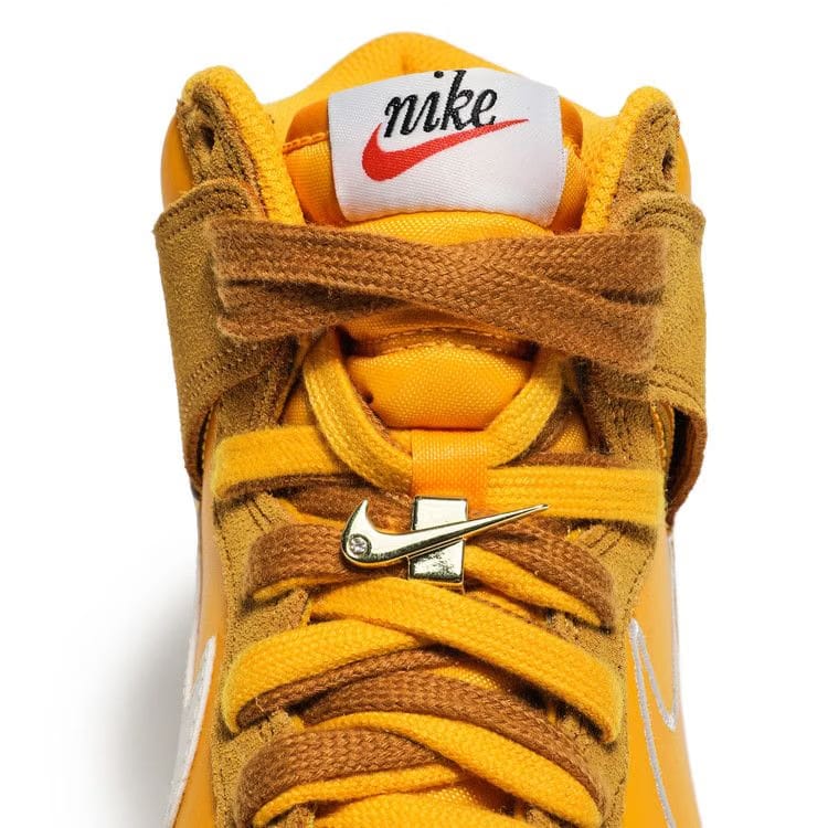 Wmns Dunk High SE 'First Use Pack - University Gold'