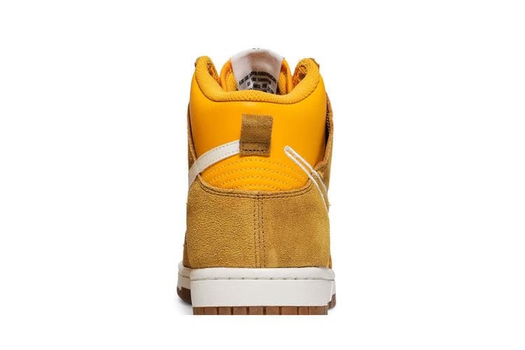 Wmns Dunk High SE 'First Use Pack - University Gold'