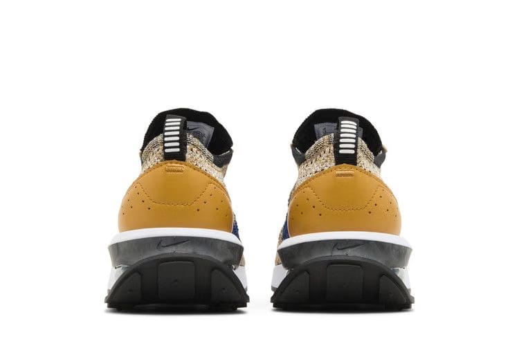 Air Max Flyknit Racer Elemental Gold