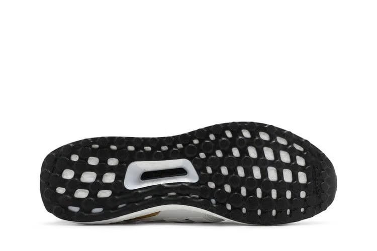 UltraBoost 4.0 DNA White Gold Metallic
