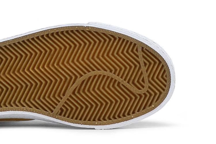 Zoom Blazer Mid SB University Gold