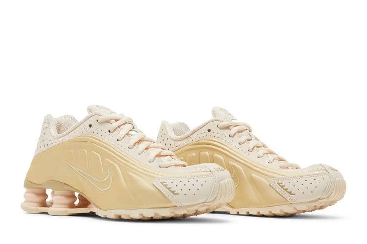 Wmns Shox R4 'Guava Gold'
