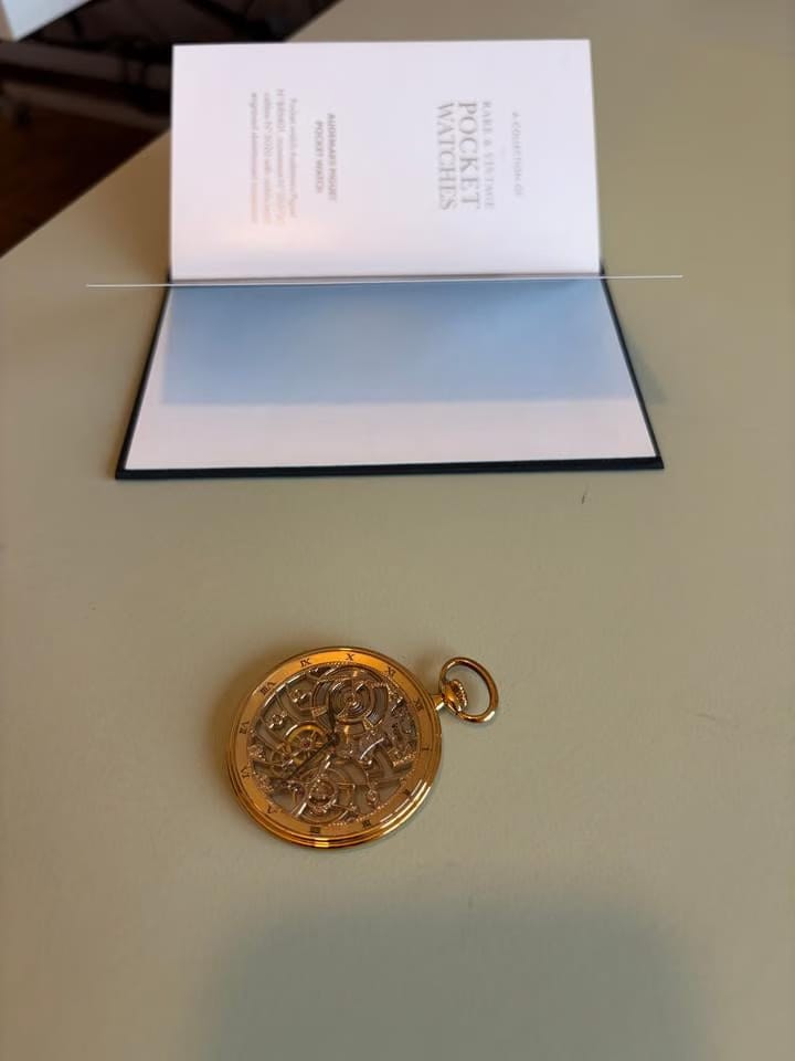 Audemars Piguet B89401 70's mint condition with booklet