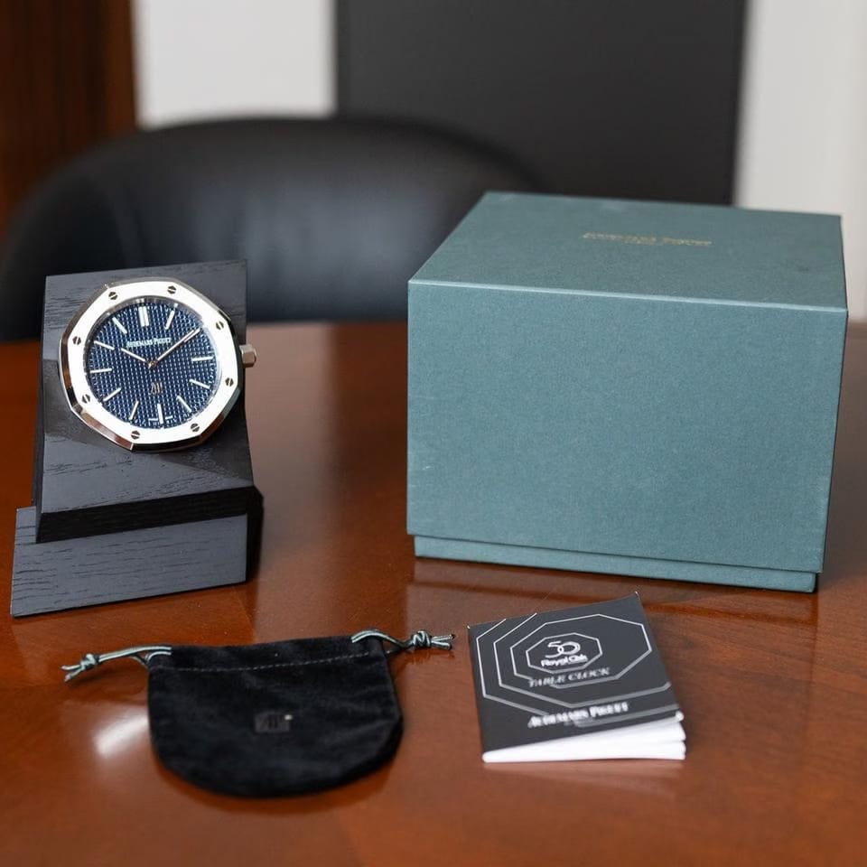 Audemars Piguet Table clock Royal Oak 50th Limited Edition 2250p