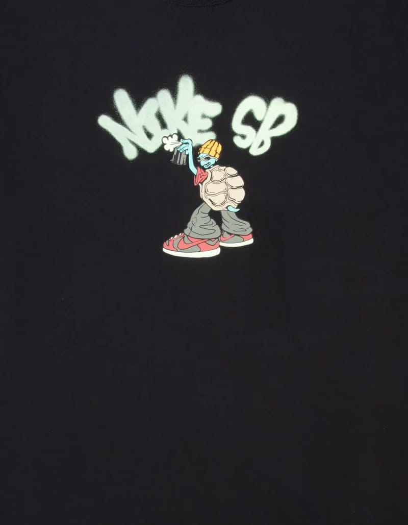 Nike SB Max 90 Spray Turtle Skate Tee Shirt - Black