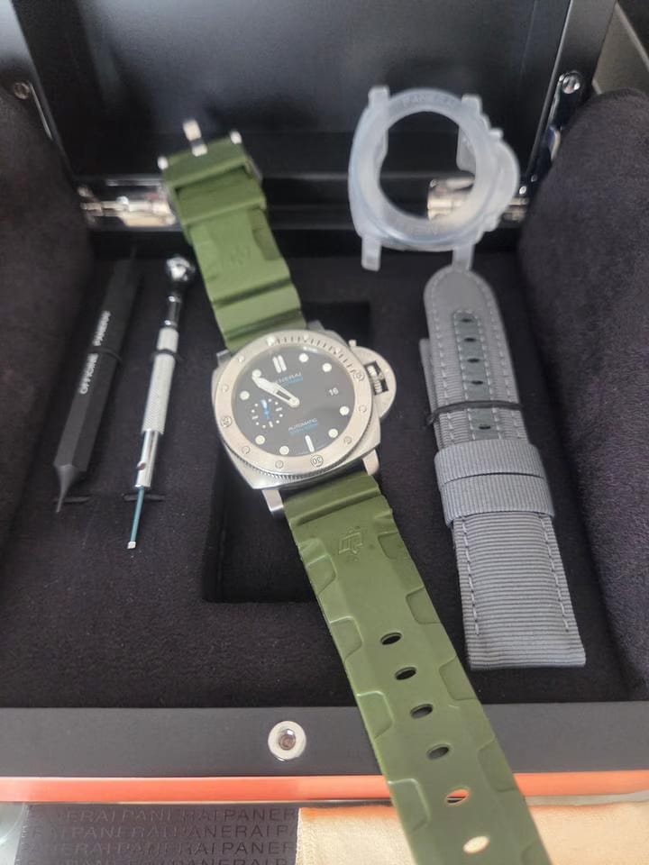 Panerai Luminor Submersible Quarantaquattro PAM 1229