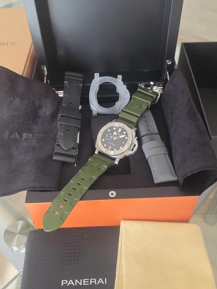 Panerai Luminor Submersible Quarantaquattro PAM 1229