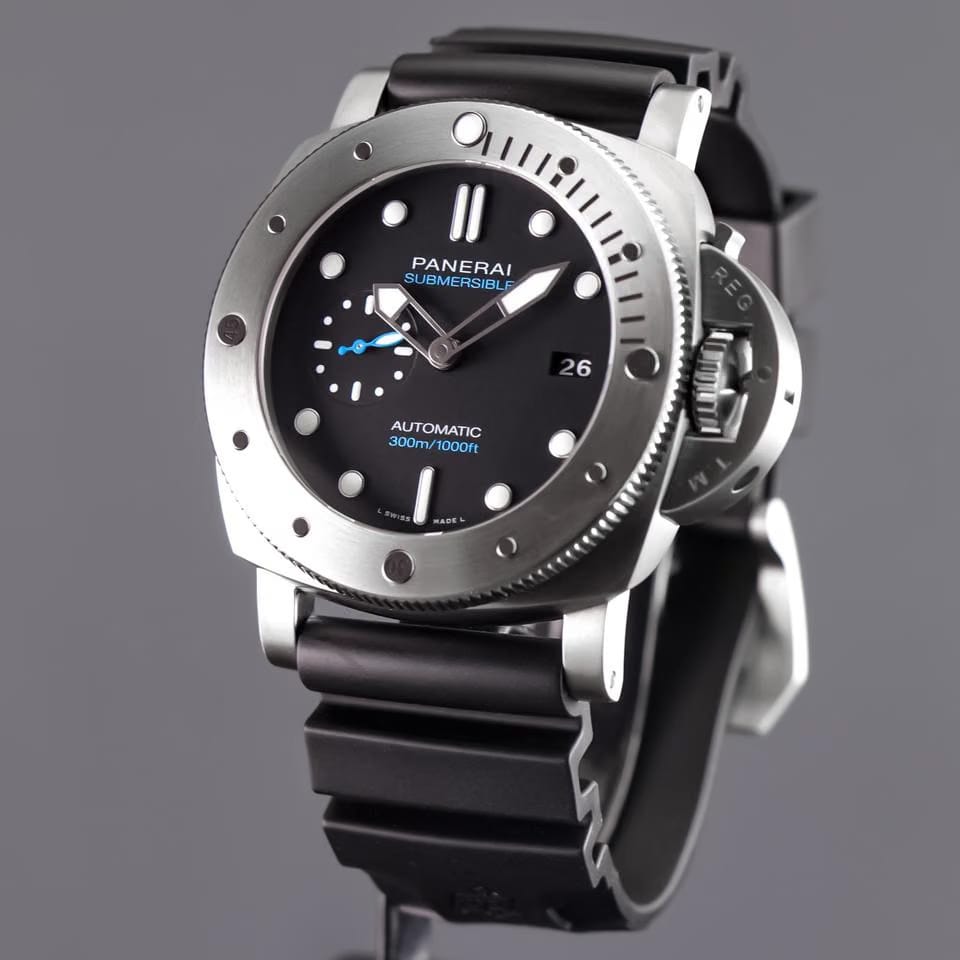 Panerai Luminor Submersible Quarantaquattro 44mm