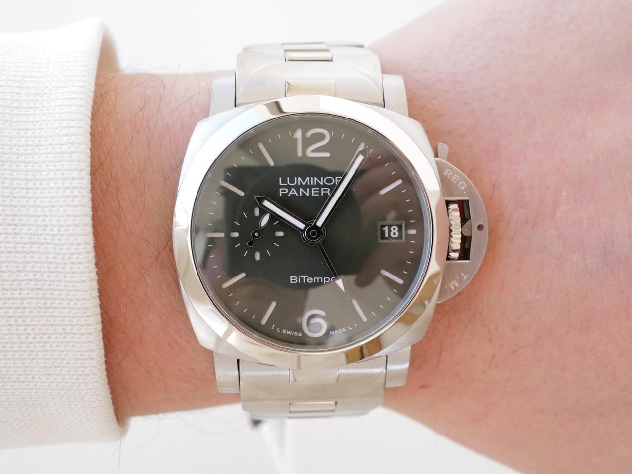 Panerai Luminor Quaranta Bitempo Green Dial 40