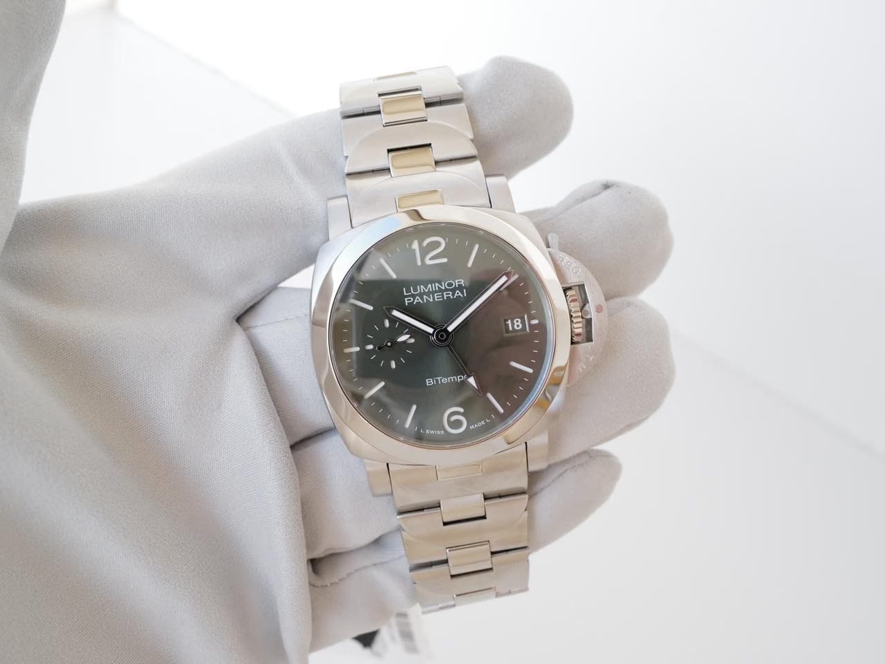 Panerai Luminor Quaranta Bitempo Green Dial 40