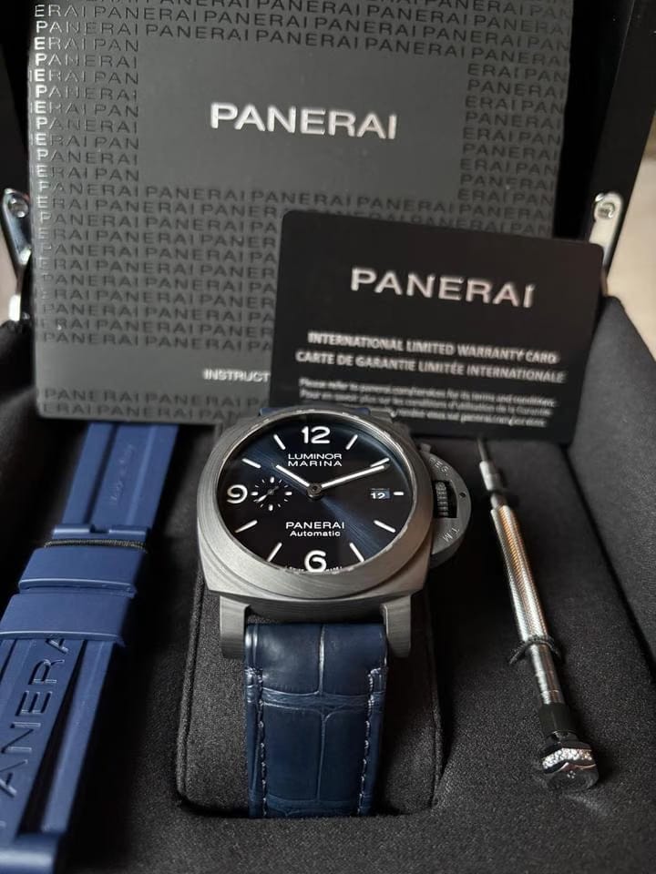 Panerai Luminor Marina Carbotech Blu Notte 44mm Full-set neu und ungetragen Limited Edition X/500