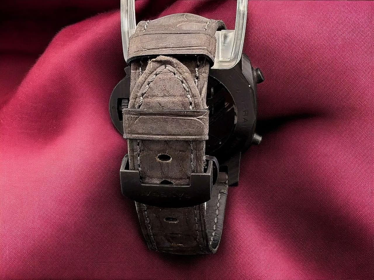 Panerai Luminor 1950 47 Regatta Carbotech / Luna Rossa PAM01038
