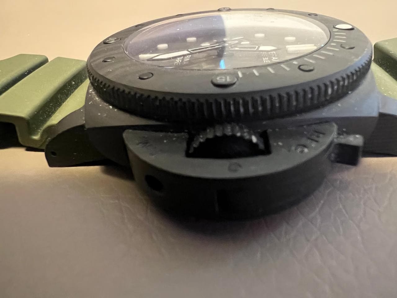 Panerai Luminor Submersible Luminor Submersible Carbotech 3-day automatic power reserve