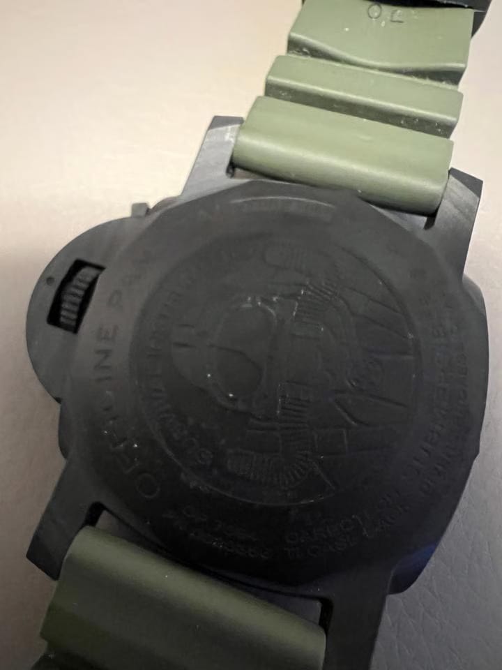 Panerai Luminor Submersible Luminor Submersible Carbotech 3-day automatic power reserve
