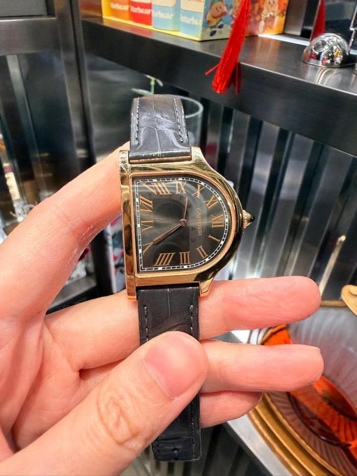 Cartier Cloche