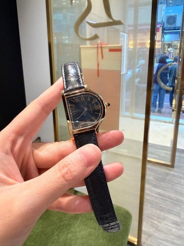 Cartier Cloche