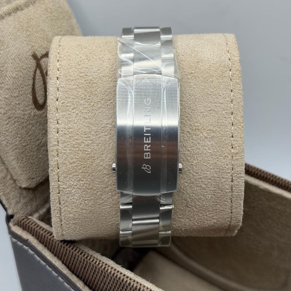 Breitling Avenger