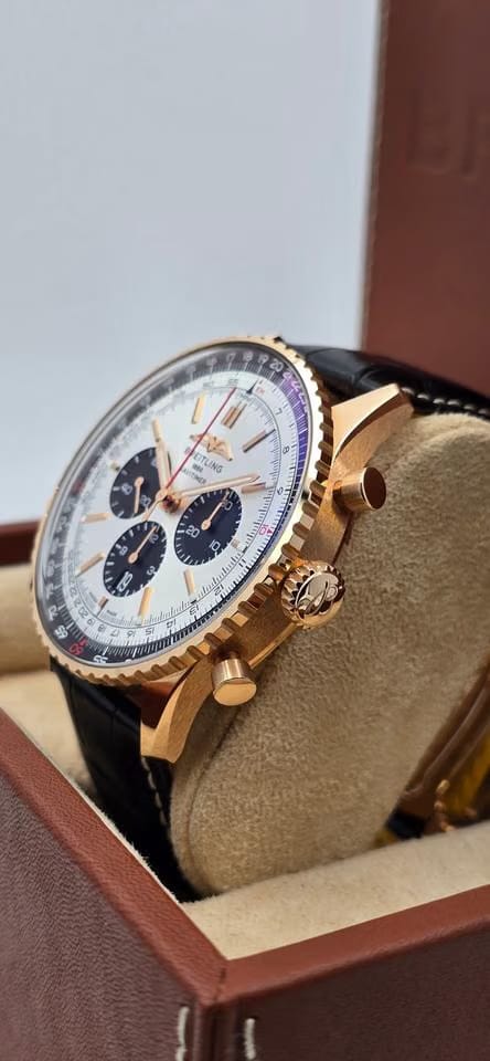 Breitling Navitimer